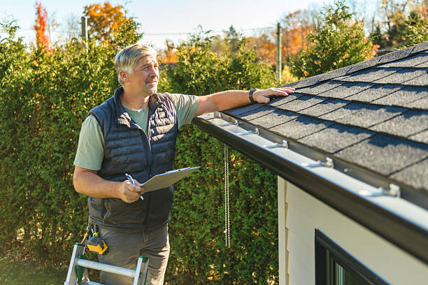 Professional Roofing technician working in Cameron, SC